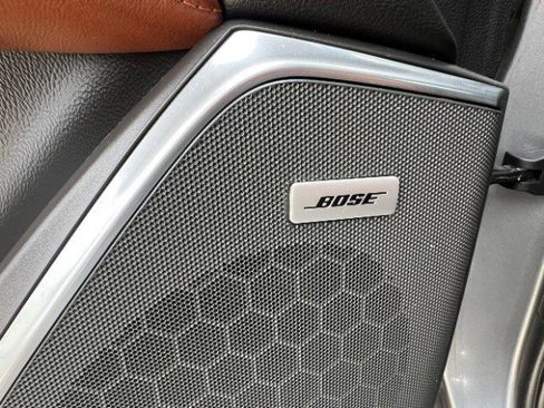 Used 2018 Cadillac Escalade Luxury AWD/4WD image 41