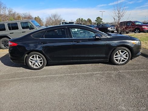Used 2013 Ford Fusion SE image 8