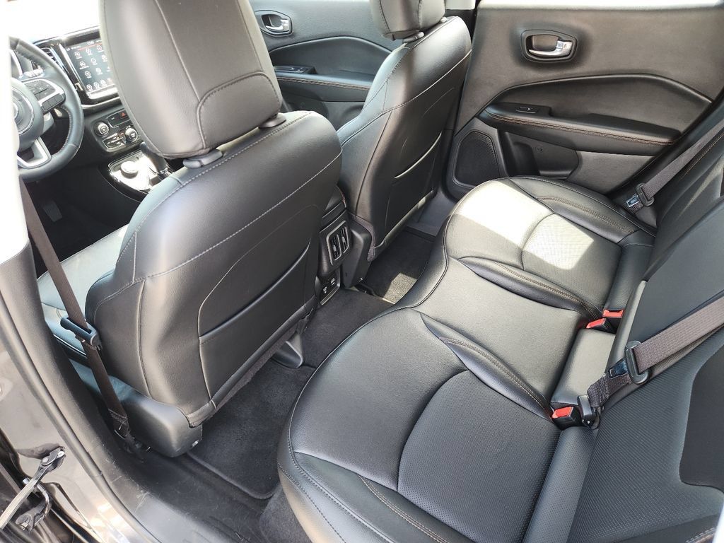 Used 2020 Jeep Compass Limited AWD/4WD image 28