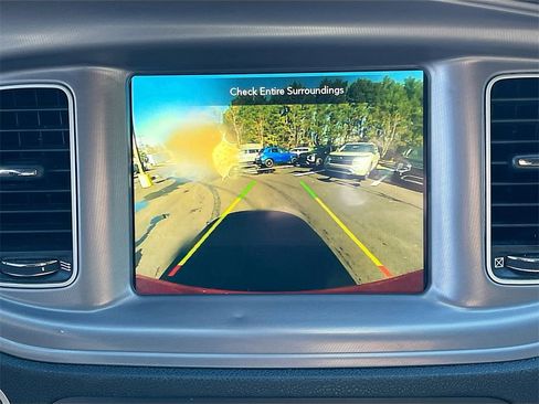 Used 2023 Dodge Charger SXT image 16