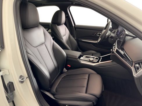 Certified 2024 BMW 330i Sedan w/ Convenience Package RWD image 30