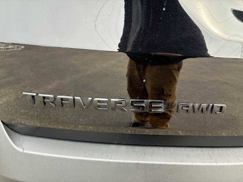 Certified 2023 Chevrolet Traverse RS image 33