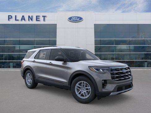 New 2026 Ford Explorer Active w/ Active Comfort Package image 9