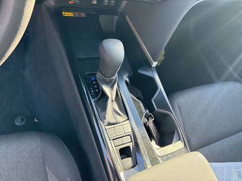 Used 2025 Toyota Camry LE image 15