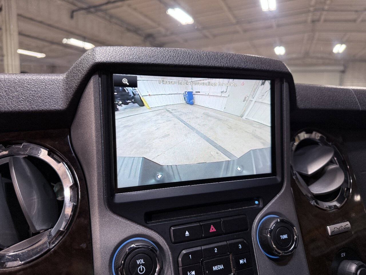 Used 2015 Ford F350 Platinum AWD/4WD image 51