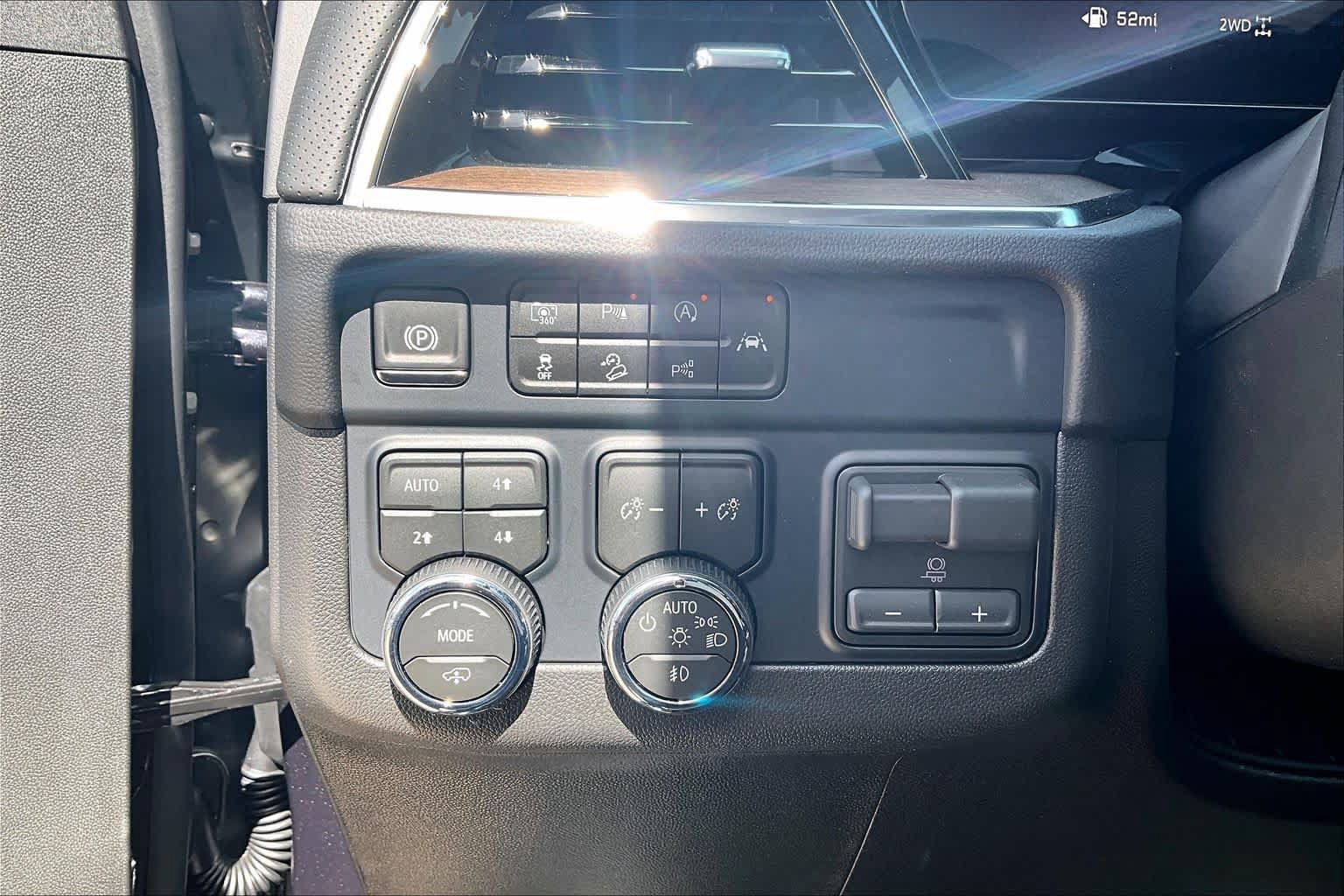 New 2026 Chevrolet Tahoe High Country AWD/4WD image 22
