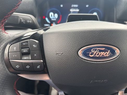 Used 2025 Ford Explorer ST-Line w/ ST-Line Street Pack image 20