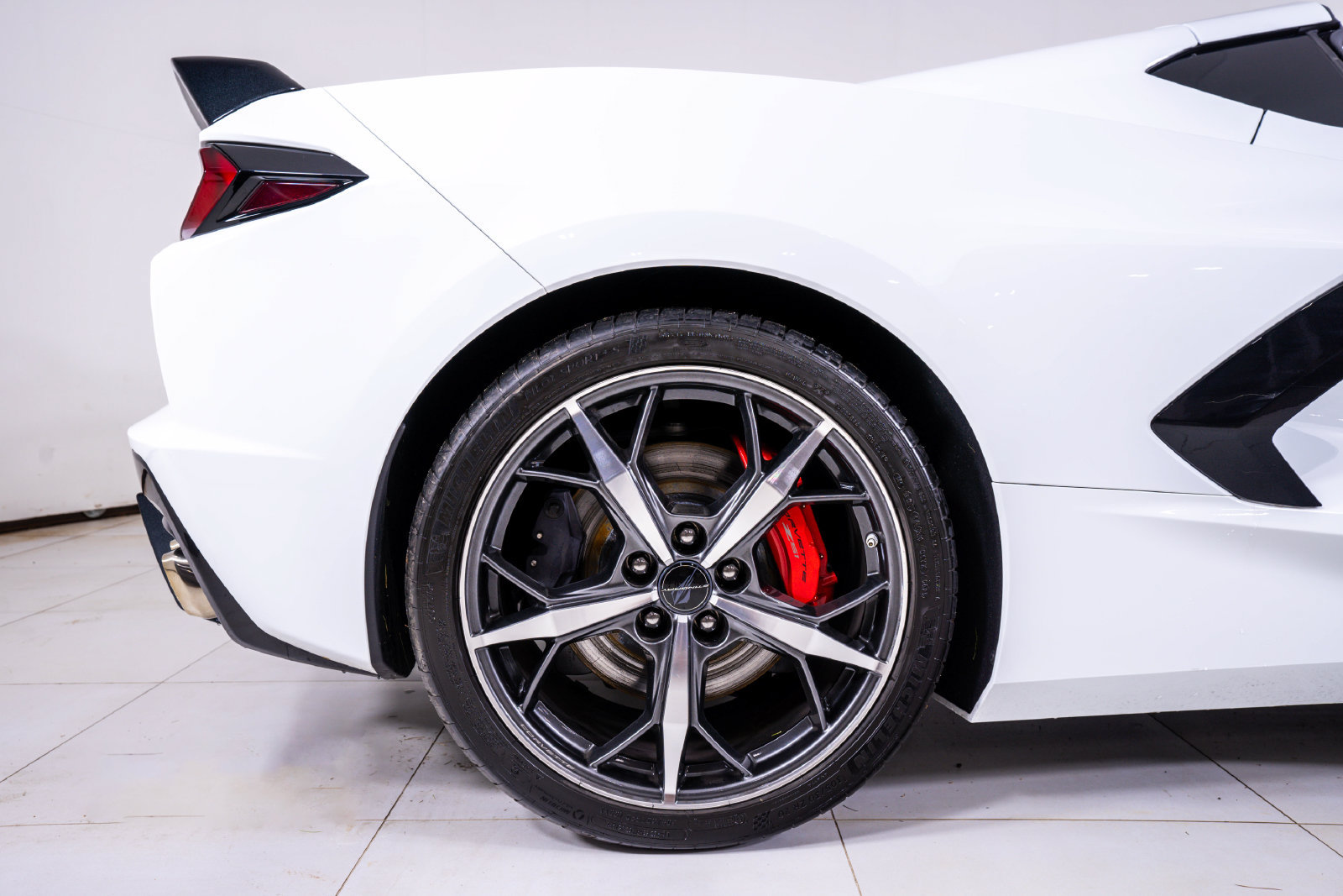 Used 2022 Chevrolet Corvette Stingray Premium Cpe w/ Z51 Performance Package RWD image 15