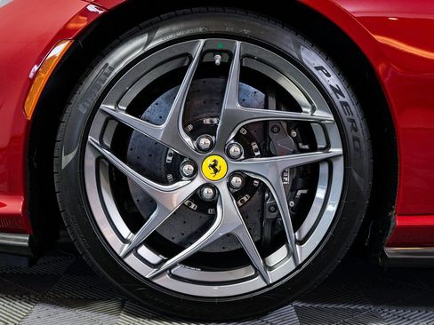 Certified 2020 Ferrari 812 Superfast image 5