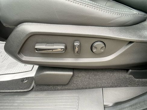 Certified 2026 Honda Pilot EX-L image 13