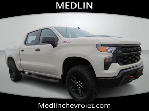 New 2026 Chevrolet Silverado 1500 Custom Trail Boss AWD/4WD image 2