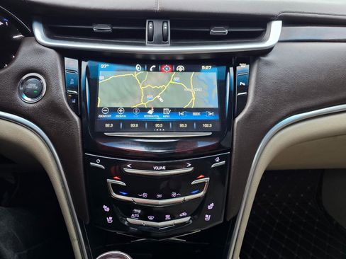 Used 2013 Cadillac XTS Luxury w/ Driver Awareness Package AWD/4WD image 21