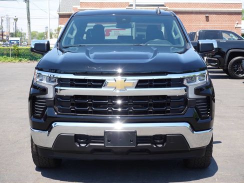 Used 2023 Chevrolet Silverado 1500 LT AWD/4WD image 5