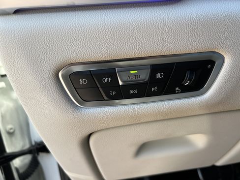 Used 2021 BMW X5 xDrive40i w/ M Sport Package image 37