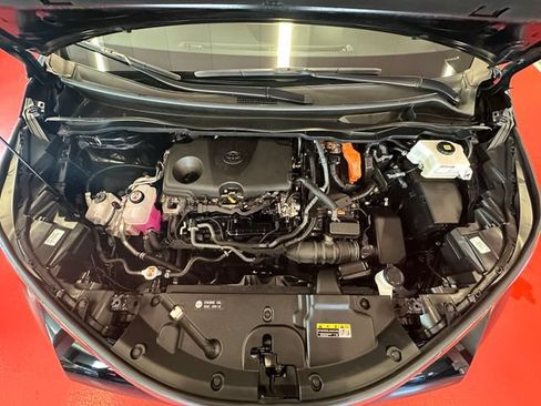 Certified 2024 Toyota Sienna XLE Woodland Edition AWD/4WD image 25