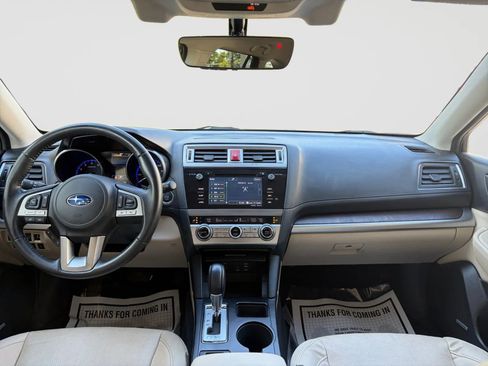 Used 2017 Subaru Outback 2.5i Limited AWD/4WD image 17