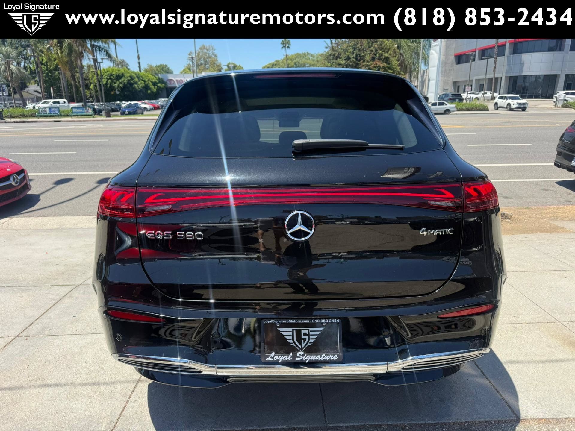 Used 2023 Mercedes-Benz EQS 580 4MATIC SUV image 6