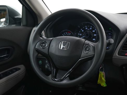 Used 2020 Honda HR-V LX image 14