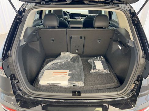 New 2026 Volkswagen Taos SEL AWD/4WD image 34