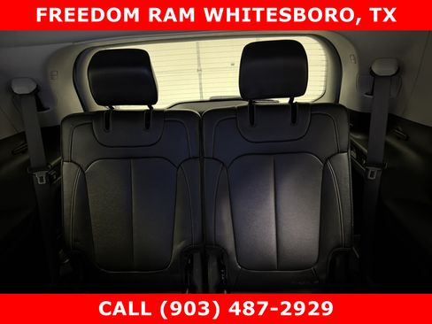 Used 2024 Jeep Grand Cherokee L Limited RWD image 9