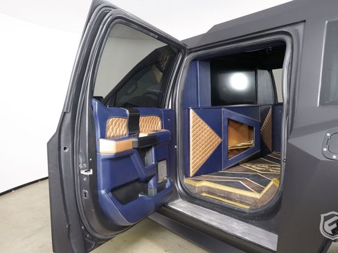 Used 2018 Ford F150 XLT w/ Equipment Group 302A Luxury image 35