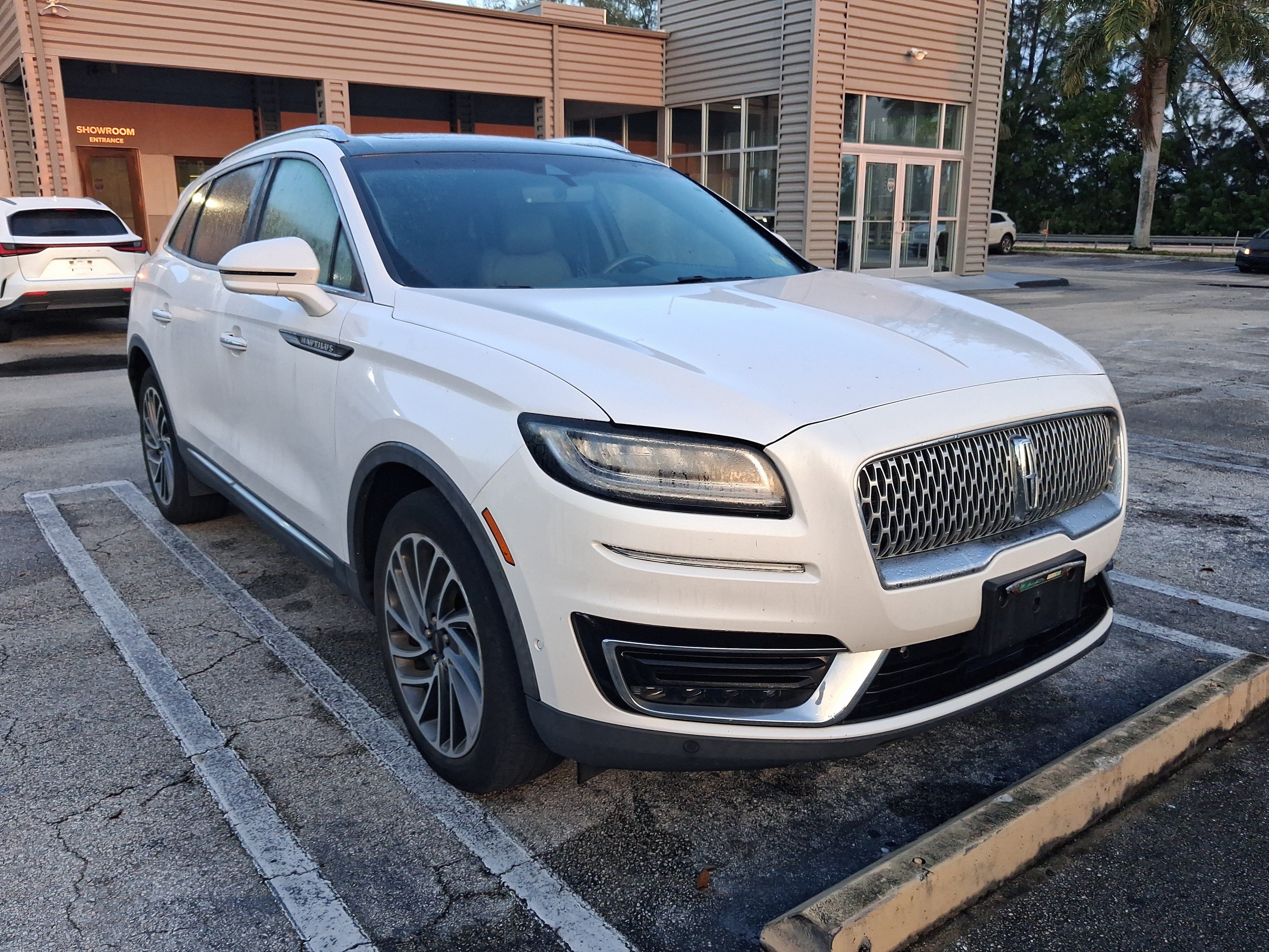 Used 2019 Lincoln Nautilus Reserve AWD/4WD image 1