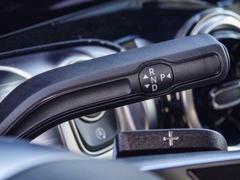 New 2026 Mercedes-Benz GLB 250 image 18