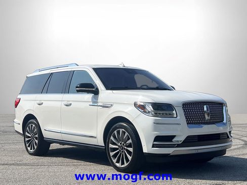Used 2020 Lincoln Navigator Reserve w/ Luxury Package RWD image 4