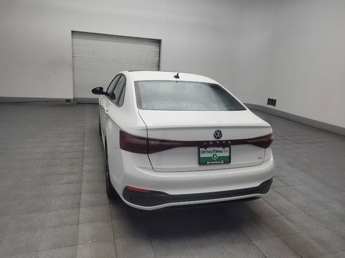 Used 2025 Volkswagen Jetta SE w/ Sunroof Package FWD image 6
