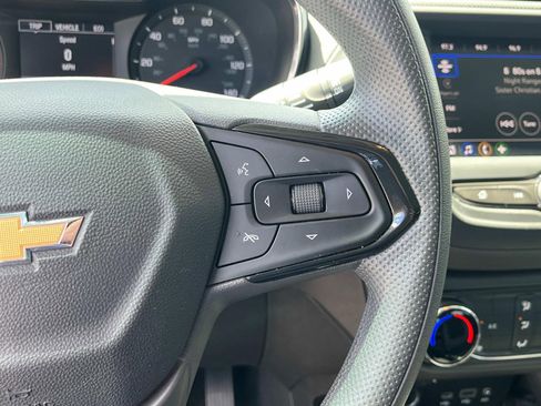 Used 2023 Chevrolet TrailBlazer LT image 31
