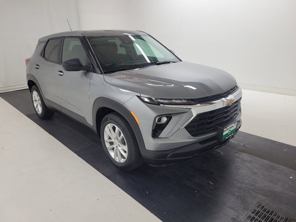 Used 2025 Chevrolet TrailBlazer LS w/ LS Convenience Package FWD image 13