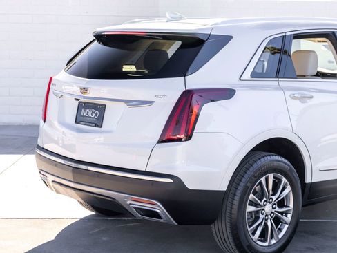 Used 2021 Cadillac XT5 Premium Luxury image 8