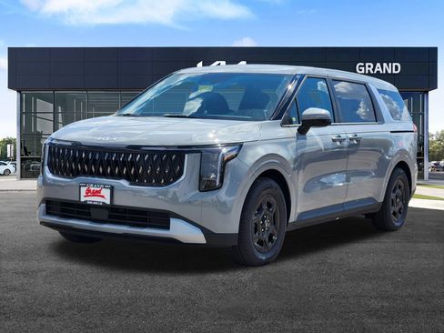 New 2027 Kia Carnival FWD image 4
