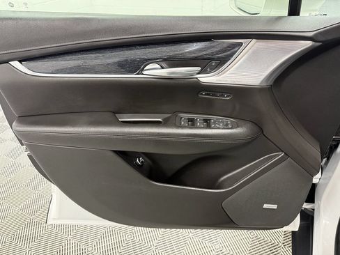 Used 2020 Cadillac XT5 Premium Luxury AWD/4WD image 9