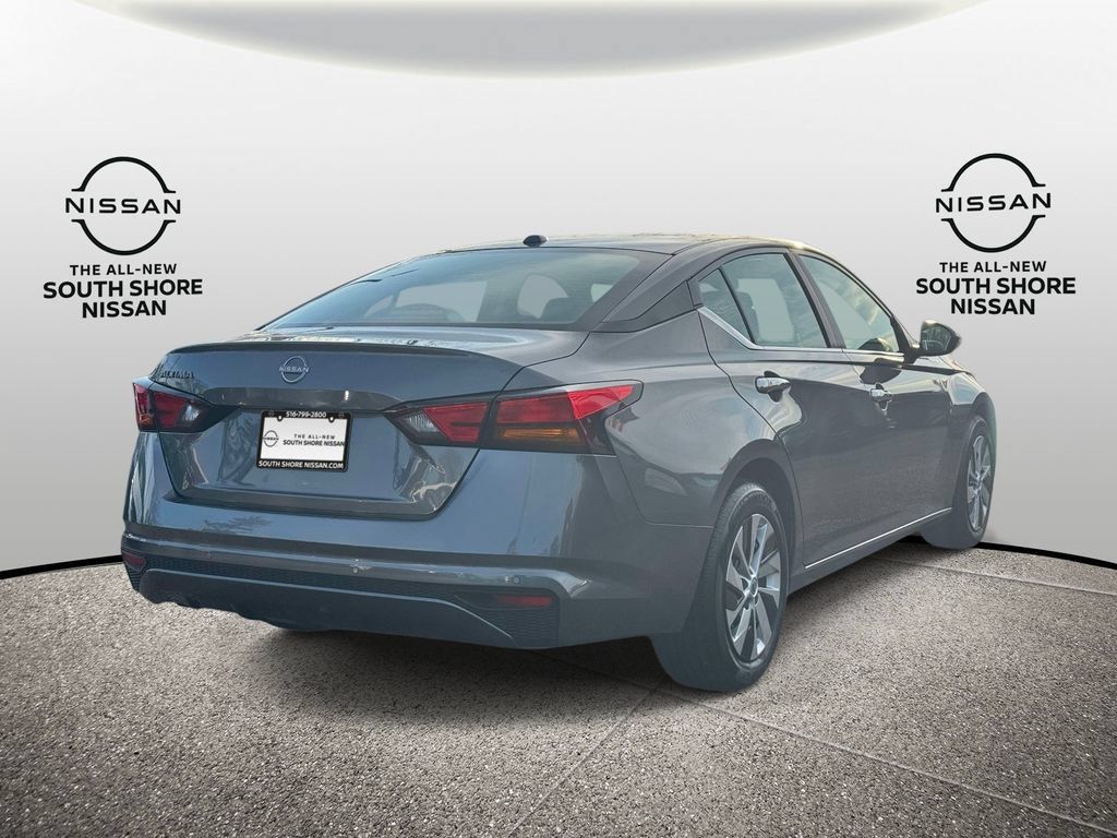 Used 2025 Nissan Altima 2.5 S FWD image 5