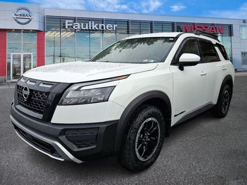 New 2025 Nissan Pathfinder Rock Creek image 3