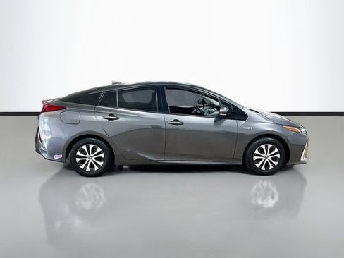 Used 2020 Toyota Prius Prime XLE FWD image 8