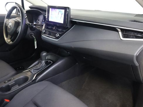 Used 2024 Toyota Corolla LE image 16