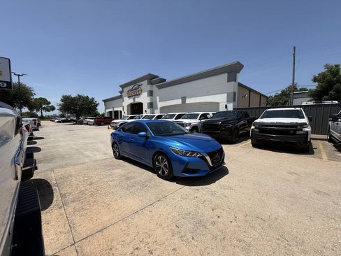 Used 2022 Nissan Sentra SV FWD image 42