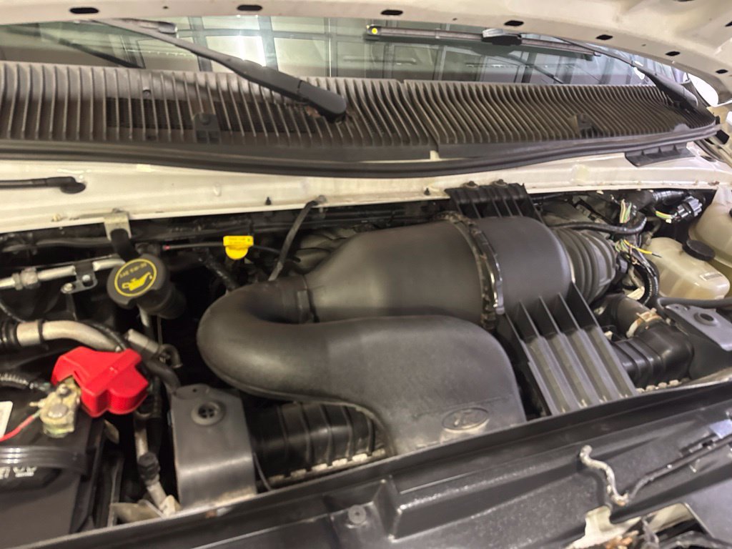 Used 2019 Ford E-350 and Econoline 350 Super Duty w/ Power Windows & Locks Group RWD image 26