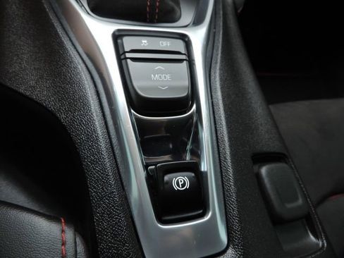 Used 2017 Chevrolet Camaro ZL1 image 29