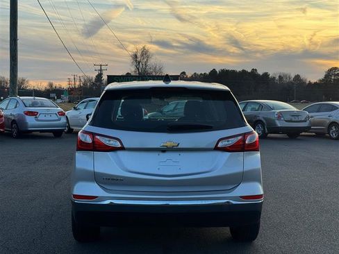 Used 2018 Chevrolet Equinox LS image 9