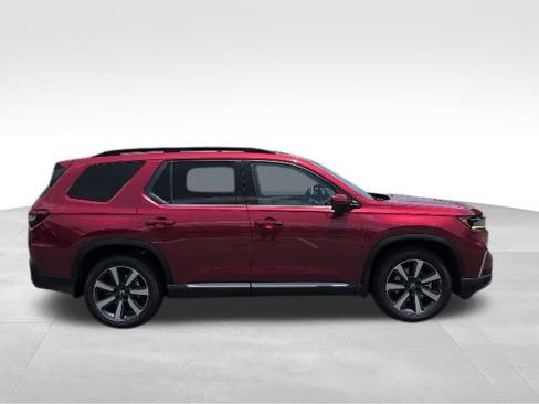 New 2025 Honda Pilot TrailSport image 5