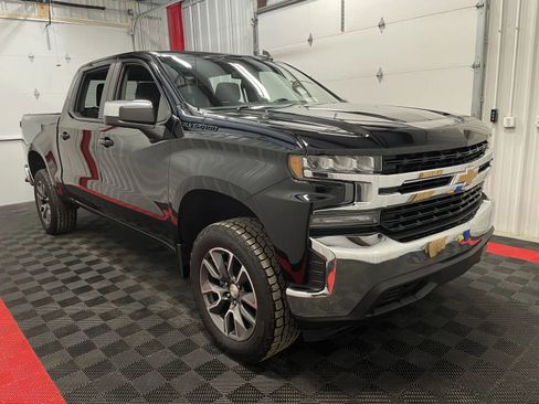 Used 2020 Chevrolet Silverado 1500 LT w/ All-Star Edition image 4