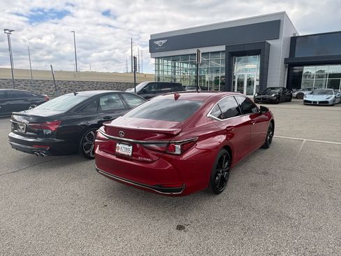 Used 2025 Lexus ES 300h F Sport FWD image 1