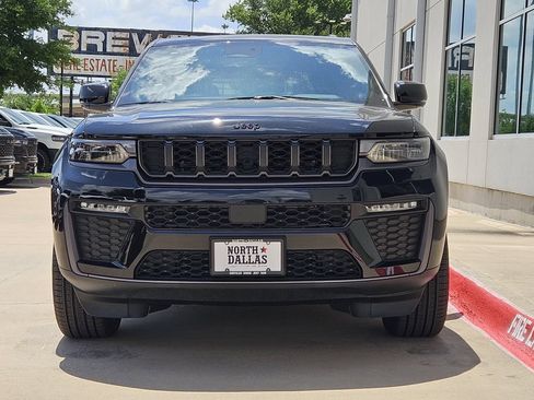 New 2026 Jeep Grand Cherokee Limited w/ Limited Altitude Package RWD image 5