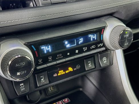 Used 2023 Toyota RAV4 XLE Premium image 16