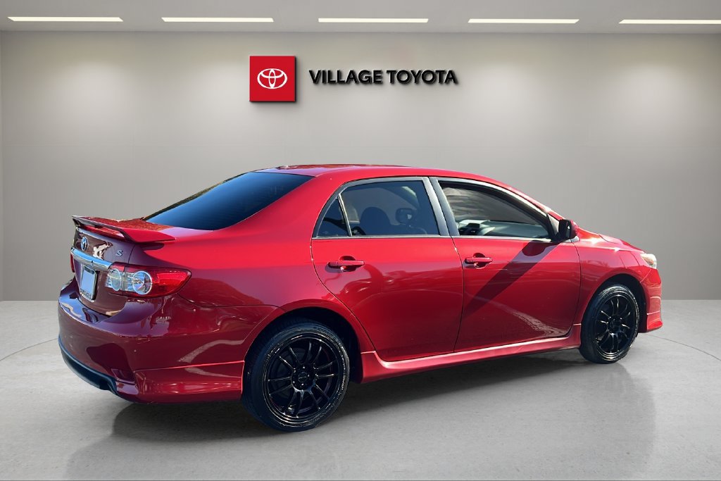 Used 2013 Toyota Corolla S w/ Premium Pkg FWD image 5