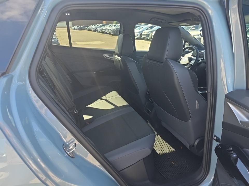 Used 2024 Volkswagen ID.4 Pro S RWD image 9