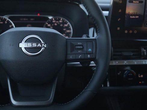 New 2026 Nissan Pathfinder SV image 9